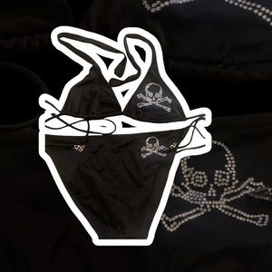 ☠️ Victoria’s Secret bikini 👙 Size Medium with Rinestone Skull and Crossbones